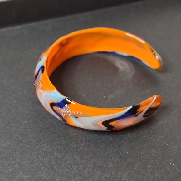 Very Awesome Orange Glass Bracelet 6 3/4 Inches - Picture 8 of 8
